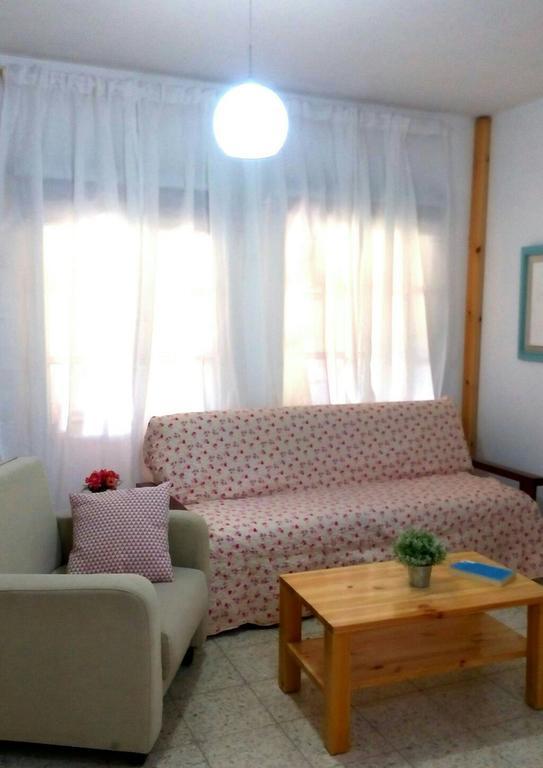 Jordan Valley One Apartment Menaẖemya